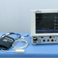 Pre-Owned - Excellent SPACELABS HEALTHCARE Ultracare SLP