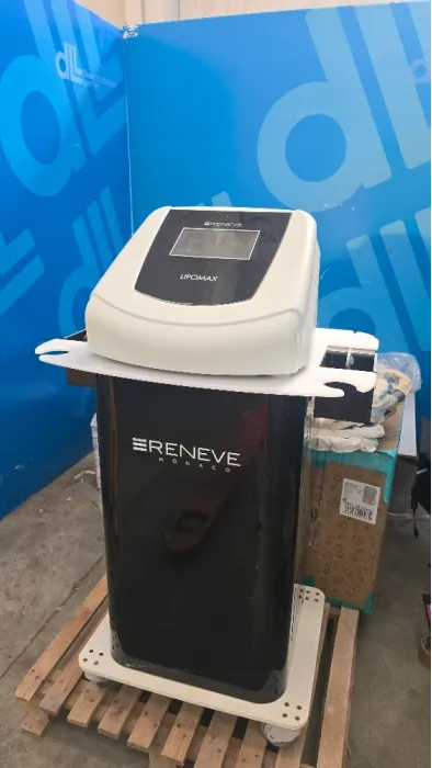 Pre-Owned - Excellent RENEVE LIPOMAX