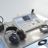 Used INTERACOUSTICS AT235
