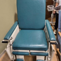 Used - Good WINCO STRETCHAIR MC675CL