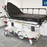 Used STRYKER 1037