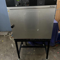 Pre-Owned - Excellent MEMMERT UE 500