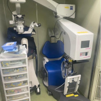Used - Like New ZEISS OPMI Lumera i