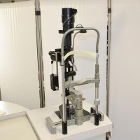 Used HAAG-STREIT BM 900