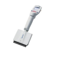 Eppendorf Xplorer® plus, 16-channel, variable, 1 – 20 µL, light pink
