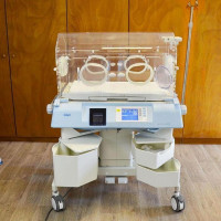 Used DRAGER Isolette 8000