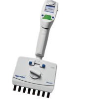 Eppendorf Xplorer® plus Move It®, 8-channel, 50 – 1,200 µL, green
