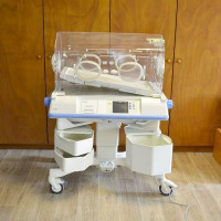 Used HILL-ROM Air-Shields Isolette C2000