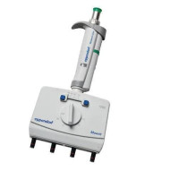 Eppendorf Research® plus Move It®, 4-channel, 120 – 1,200 µL, dark green