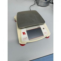 Used OHAUS STX1202